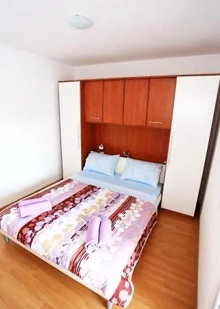 In With Seaview, Balcony, Air Condition, Wifi Apartament Kali